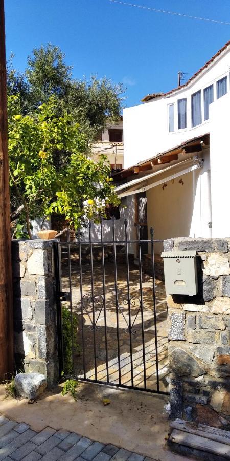 Traditional House In Elounda Экстерьер фото